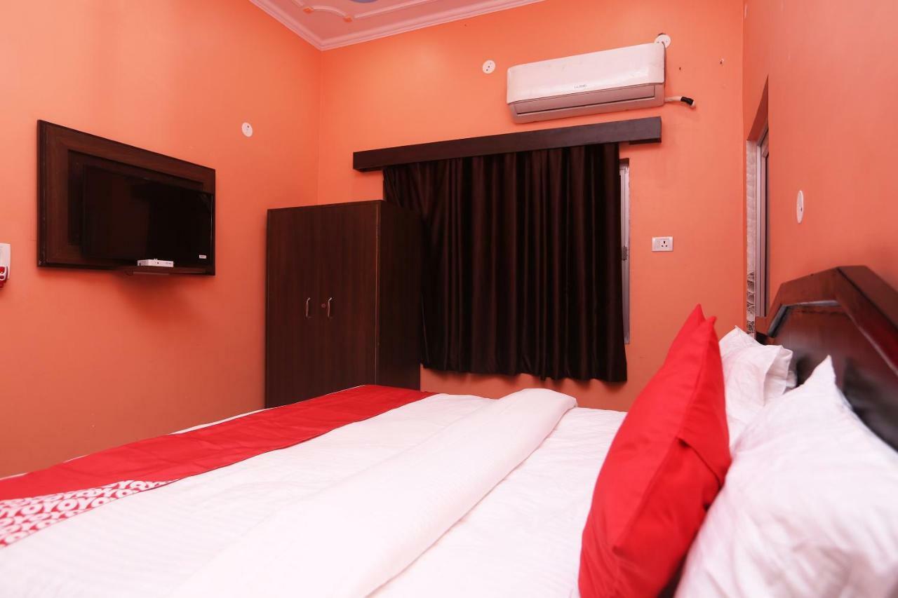 Oyo 22221 Yadav Hotel Bhiwadi Exterior photo